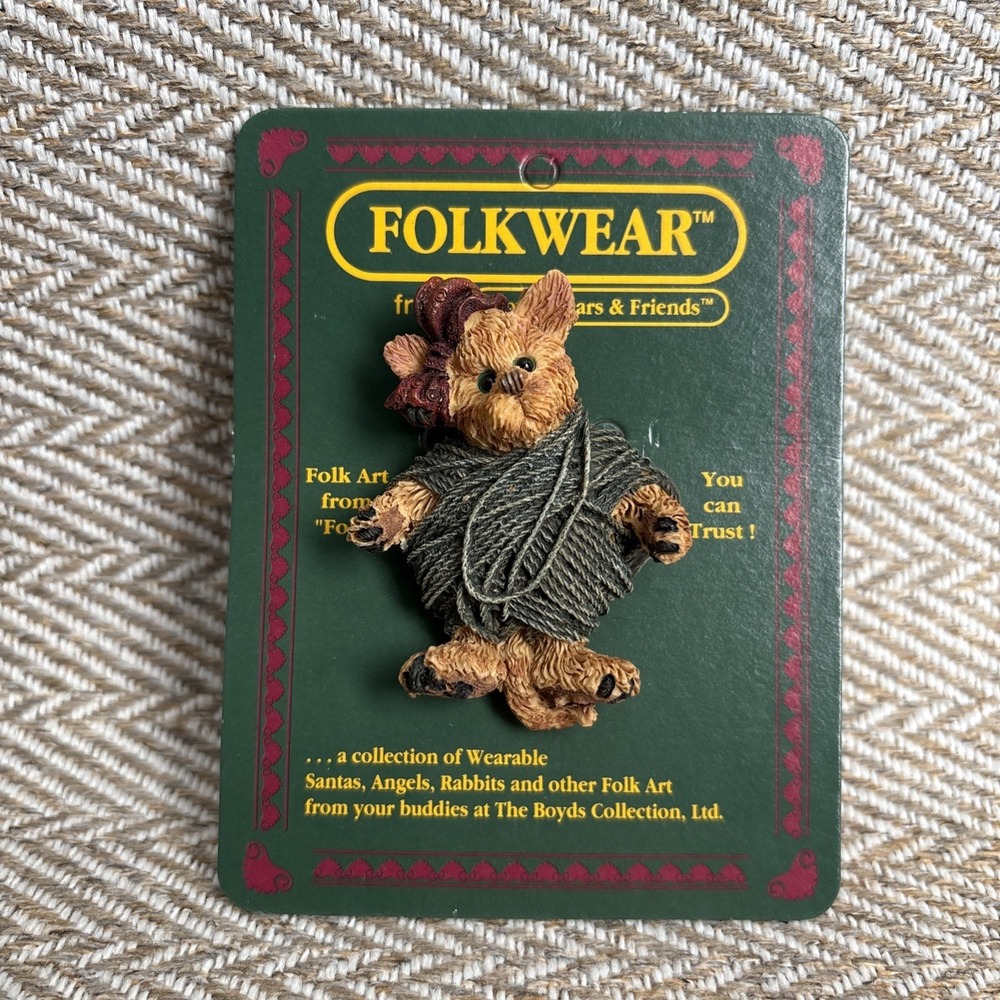 Vintage Boyd's Bears‎ Pin Brooch Resin Teddy Yarn 1995